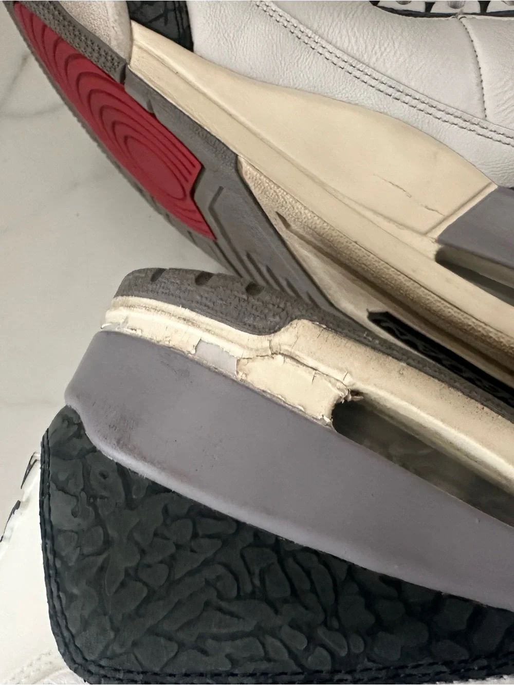 Air Jordan 3 Retro Cement Gray